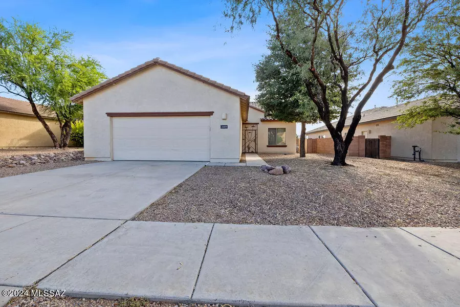 2089 W Cave Cotton Loop, Benson, AZ 85602