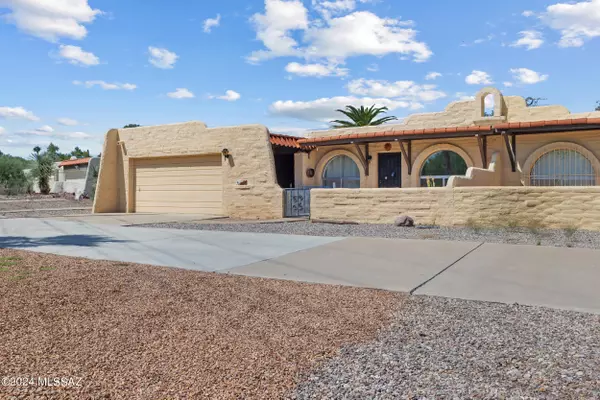 606 W Placita Nueva, Green Valley, AZ 85614