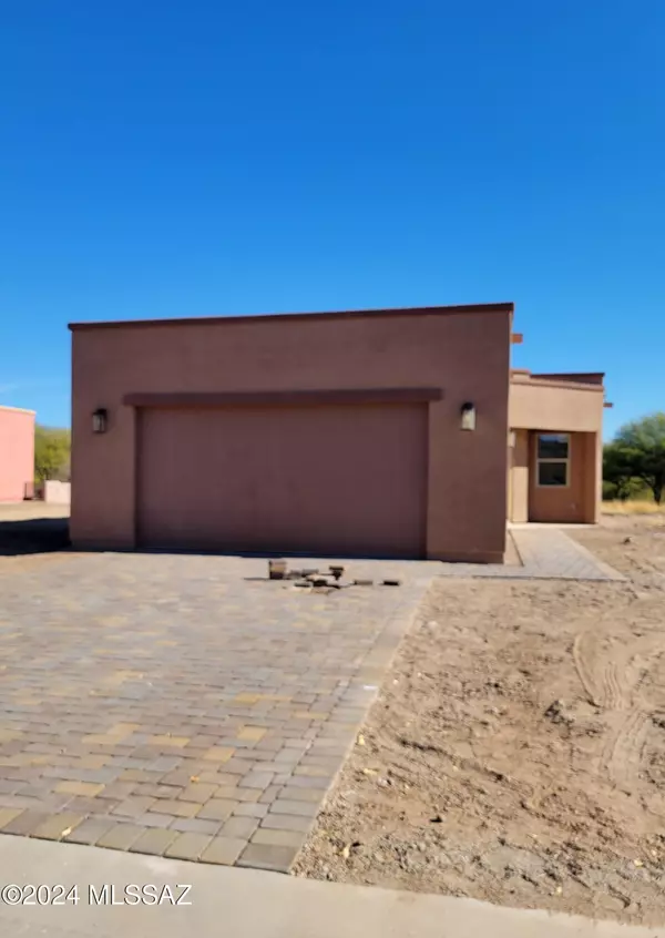 2123 Embarcadero Way, Tubac, AZ 85646