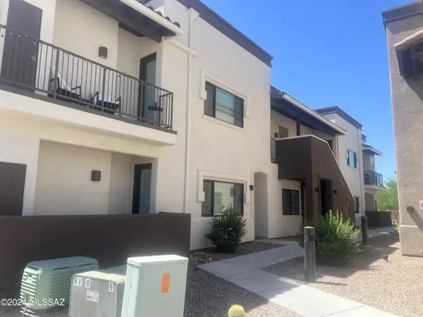 Tucson, AZ 85718,2036 E River Road #202