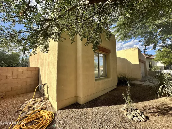 Tucson, AZ 85704,529 E Wagon Bluff Drive