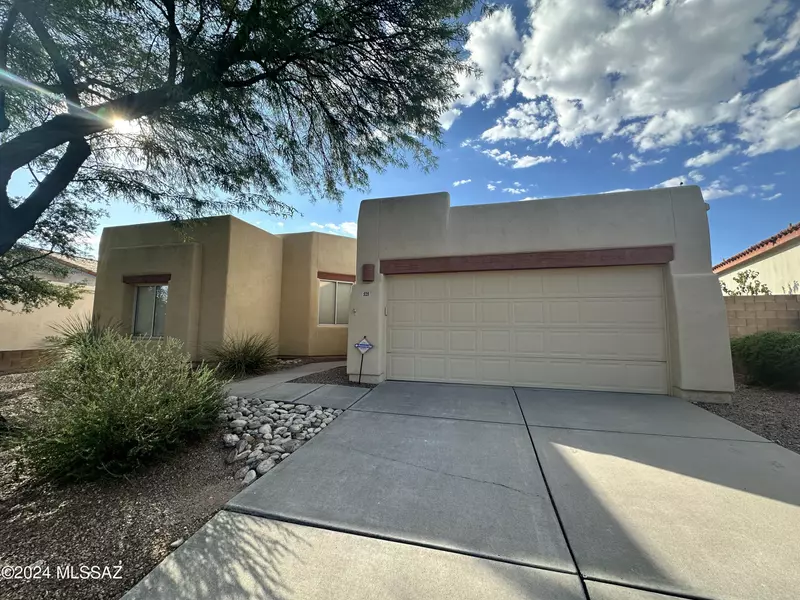 529 E Wagon Bluff Drive, Tucson, AZ 85704