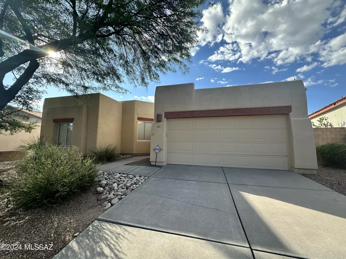 Tucson, AZ 85704,529 E Wagon Bluff Drive