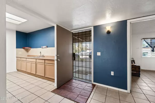 Tucson, AZ 85745,1583 W Aztec Court