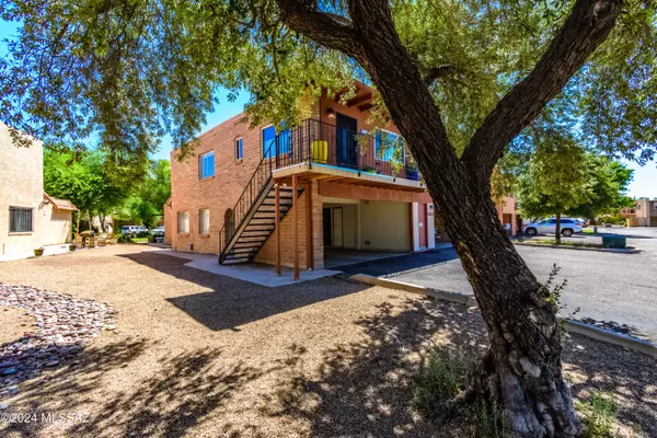 6633 E Calle Alegria  #D, Tucson, AZ 85715