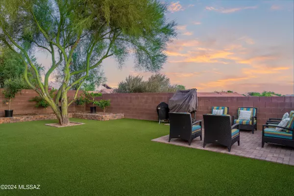 Marana, AZ 85658,5563 W Peaceful Dove Place