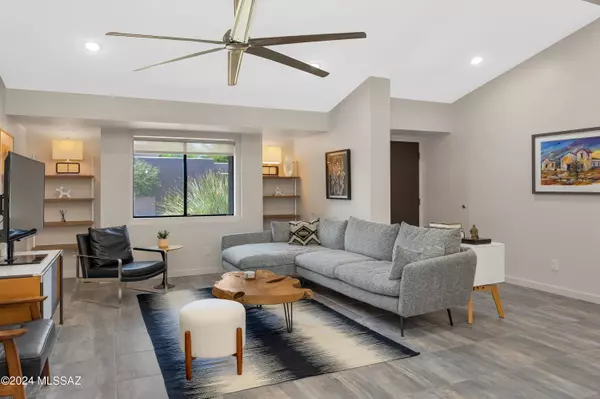 Tucson, AZ 85719,3628 N Royal Prince Court