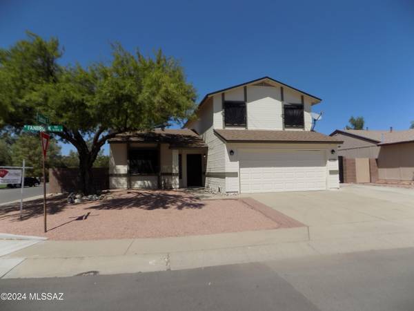 2580 W Fanbrook Road,  Tucson,  AZ 85741