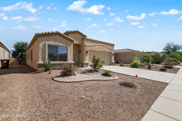 Sahuarita, AZ 85629,192 E Corte Rancho Encanto