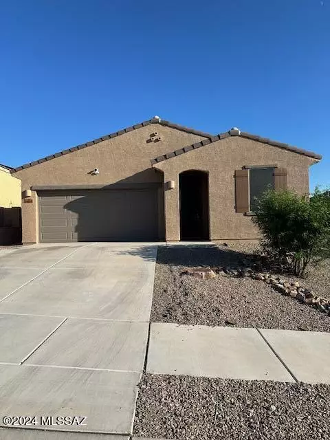 14058 E Red Pine Place, Vail, AZ 85641