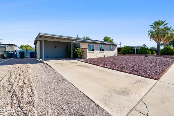 8001 E Nicaragua Drive, Tucson, AZ 85730