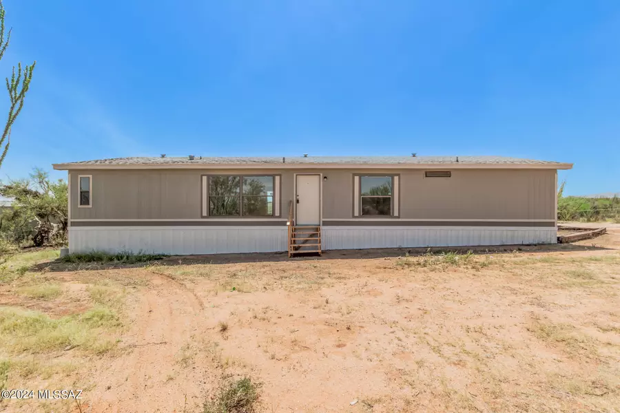 14025 S Avenida Red Roan Road, Sahuarita, AZ 85629