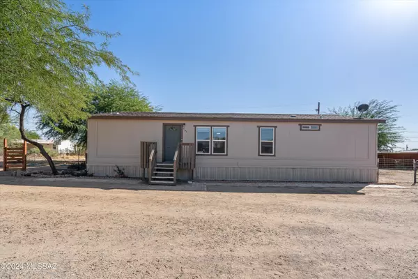 9155 W Ira Street, Tucson, AZ 85735