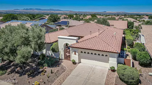 2457 E Bluejay Bluff Lane, Green Valley, AZ 85614