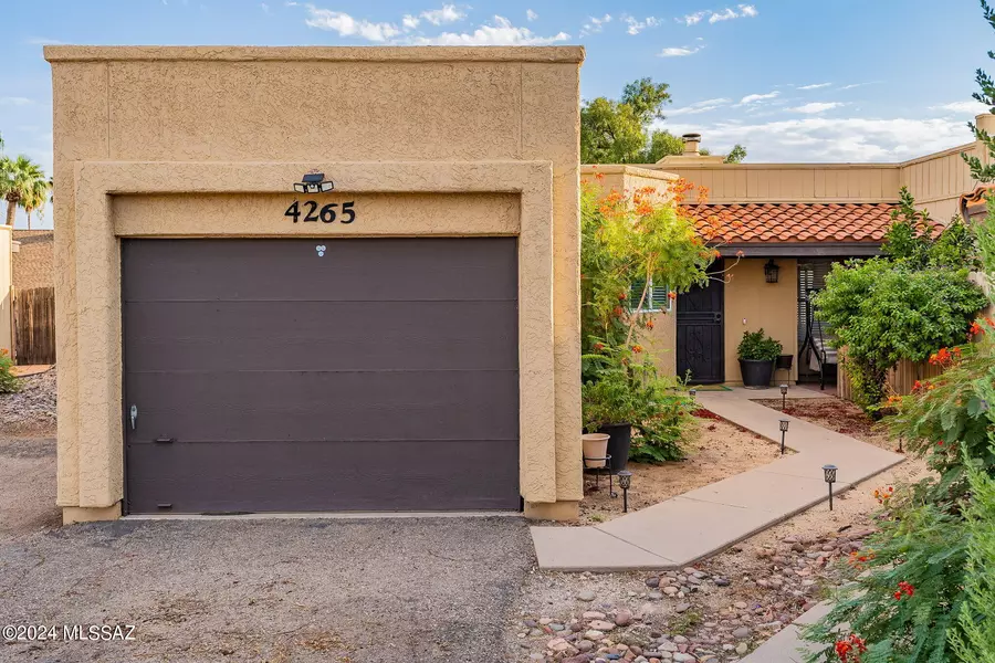 4265 W Pyracantha Drive, Tucson, AZ 85741