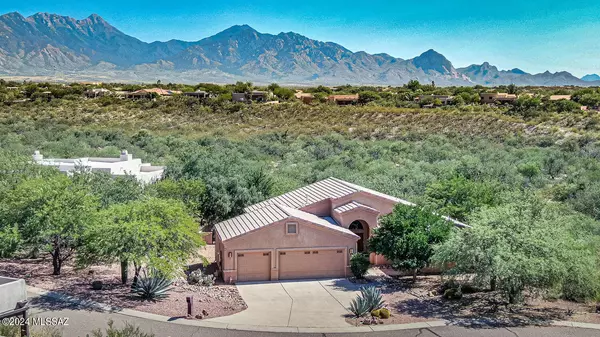 792 E Vault Mine Court, Green Valley, AZ 85614