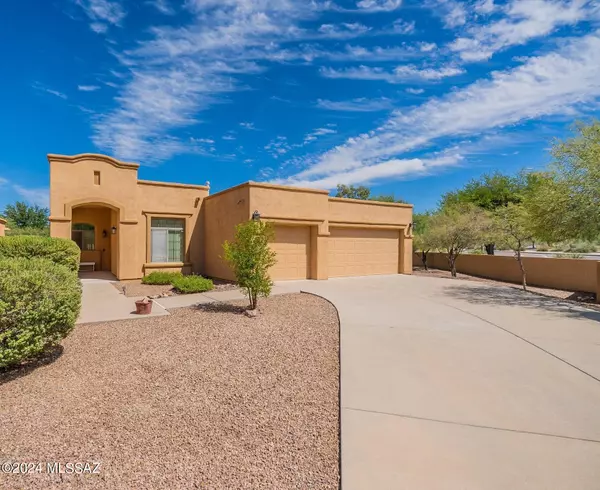 1118 N Copper Spur Court, Tucson, AZ 85715