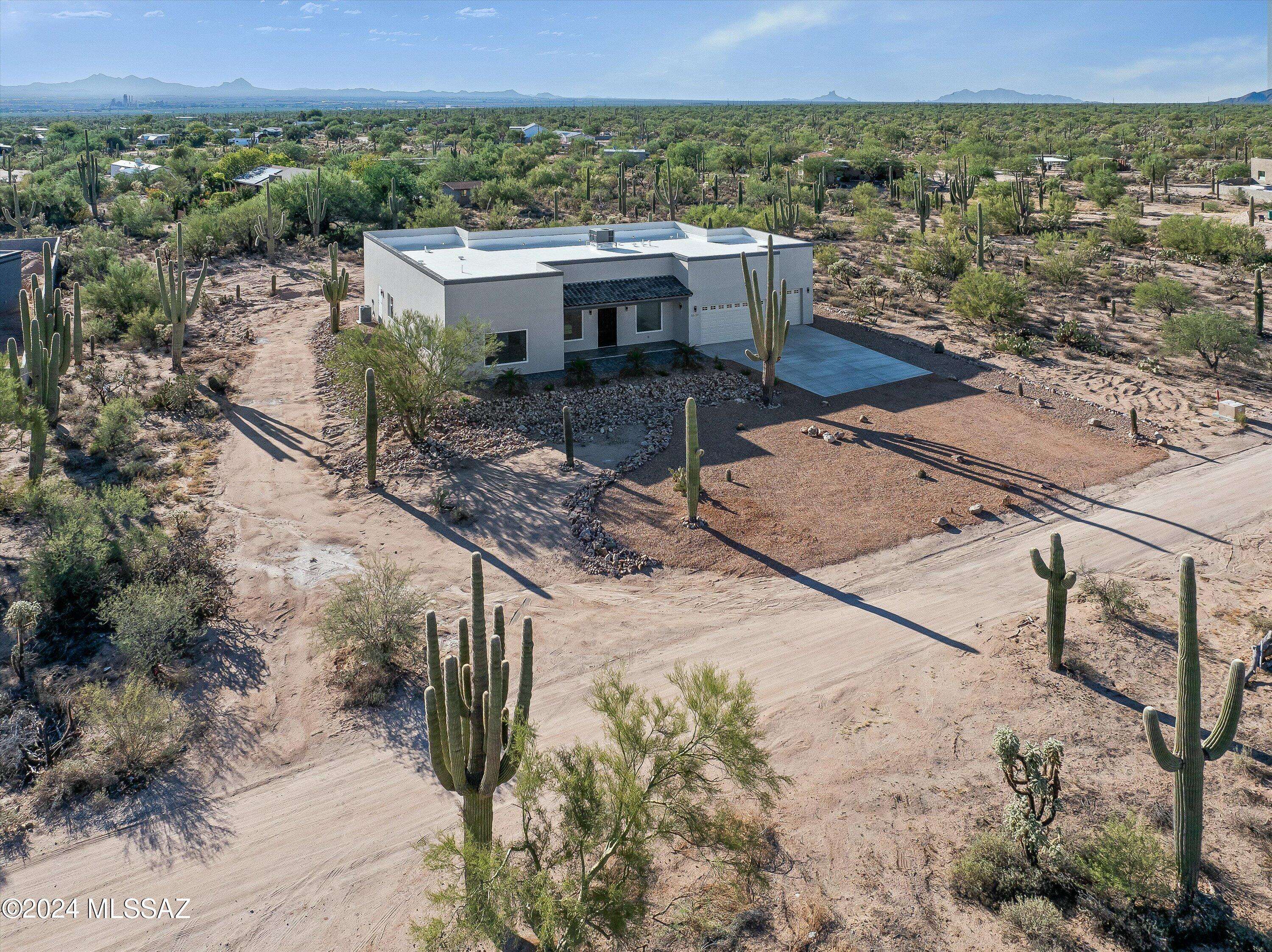 Tucson, AZ 85742,5639 W Desert Falcon Lane