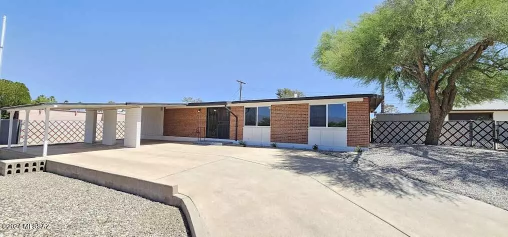 Tucson, AZ 85710,6952 E Oberlin Drive