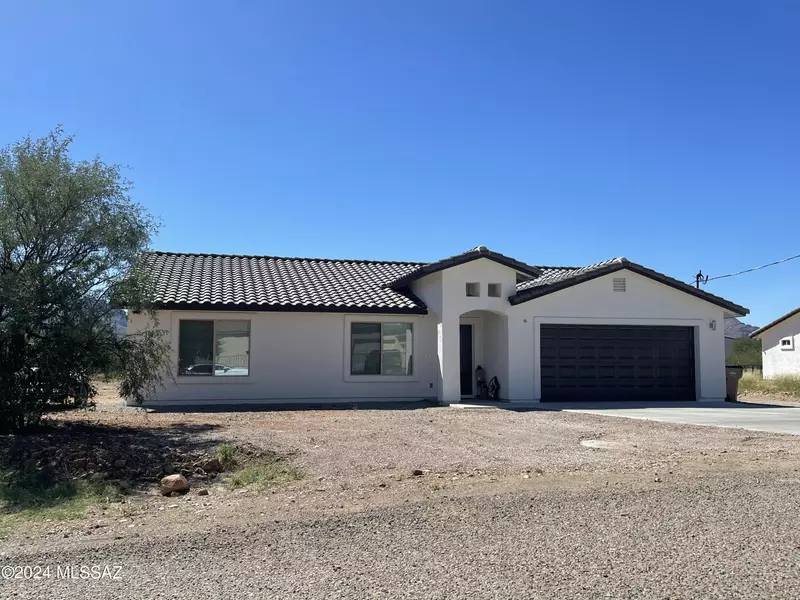 2040 Cobbs Court, Rio Rico, AZ 85648