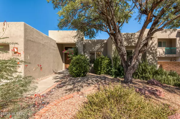 5293 N Sunset Shadows Place,  Tucson,  AZ 85750