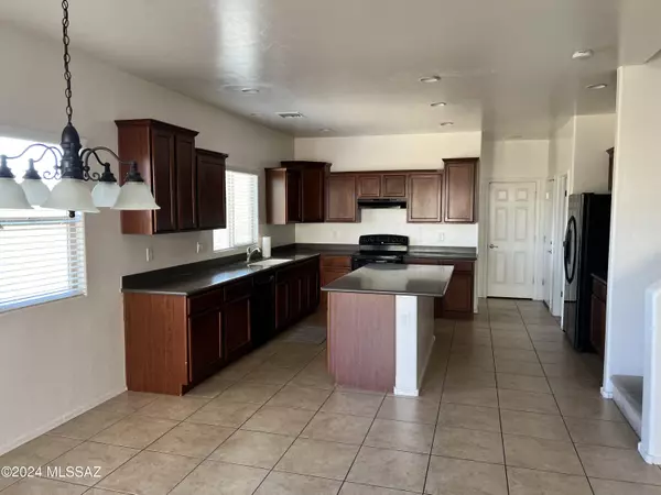 5773 S Ladyslipper Place, Tucson, AZ 85747