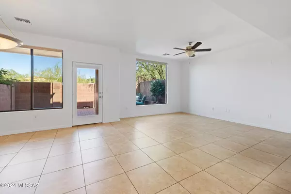 Tucson, AZ 85704,597 E Weckl Place