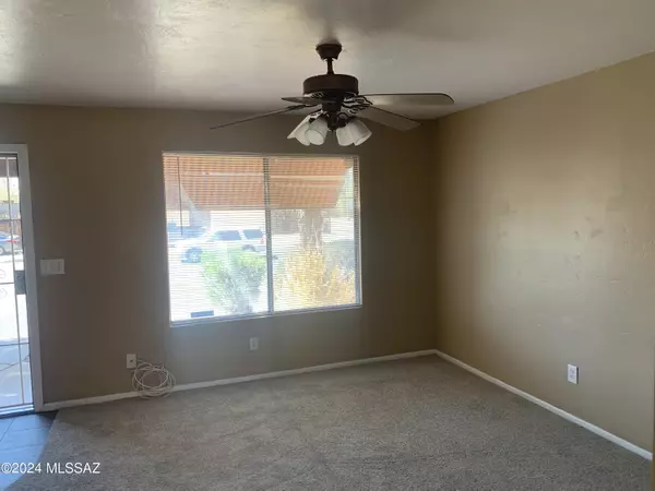 Tucson, AZ 85712,2950 N Alvernon Way #1103