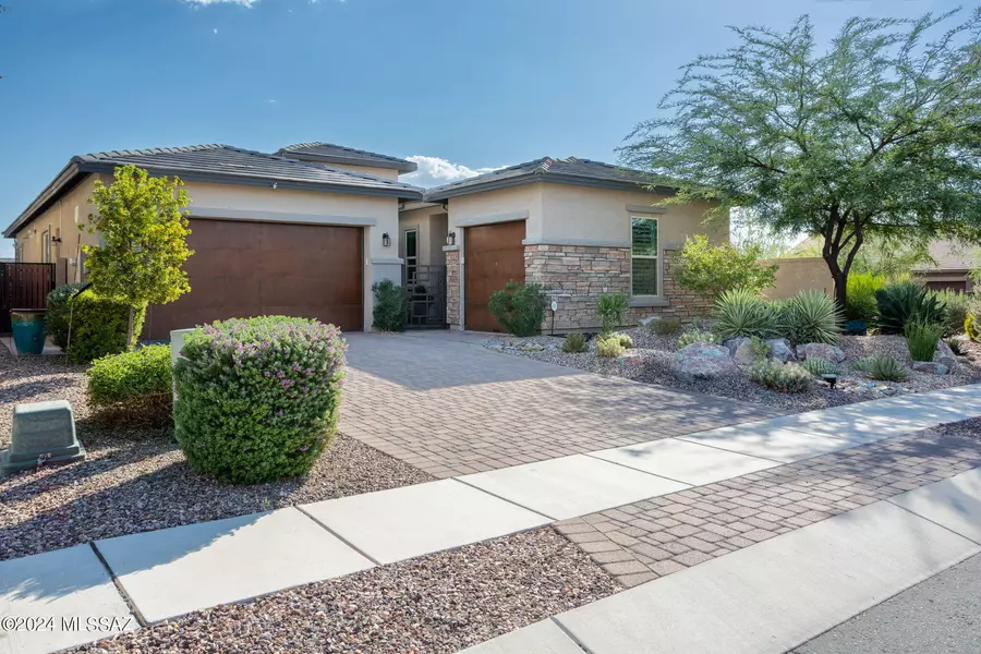 1095 W Rock Daisy Lane, Oro Valley, AZ 85755