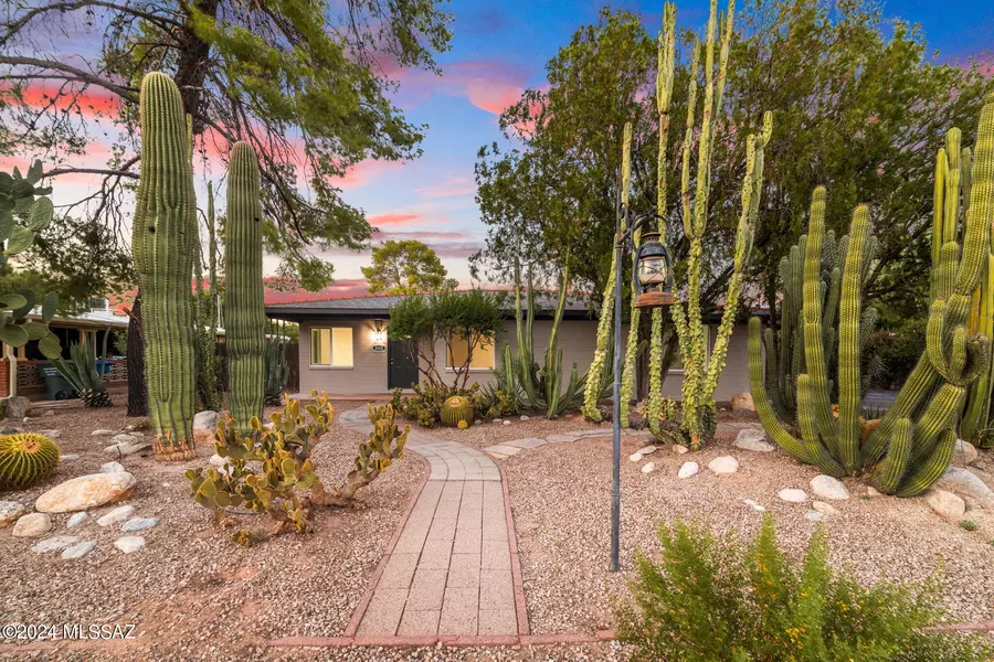 2525 E Lind Road, Tucson, AZ 85716