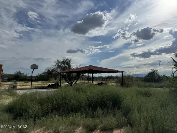 9155 S Lonesome Lane, Tucson, AZ 85736