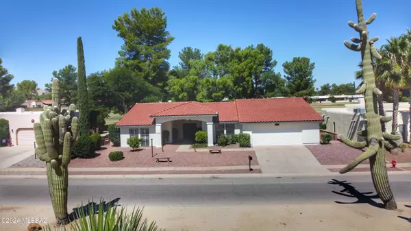 1245 N Abrego Drive, Green Valley, AZ 85614