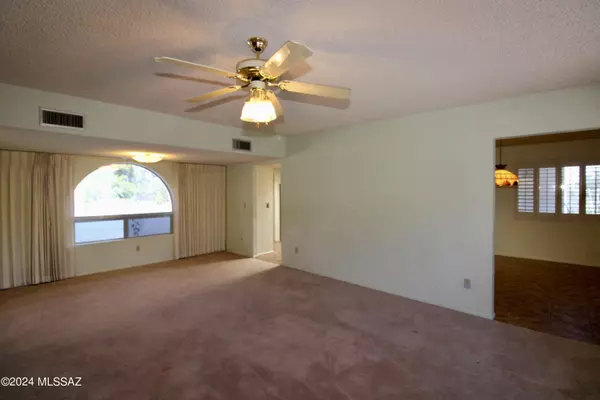 Sahuarita, AZ 85629,1255 W Eldora Place