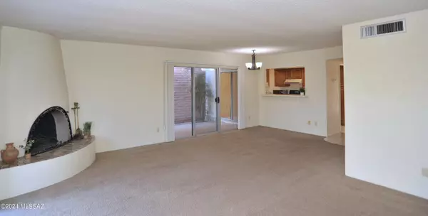 Tucson, AZ 85718,5530 N Camino Arenosa