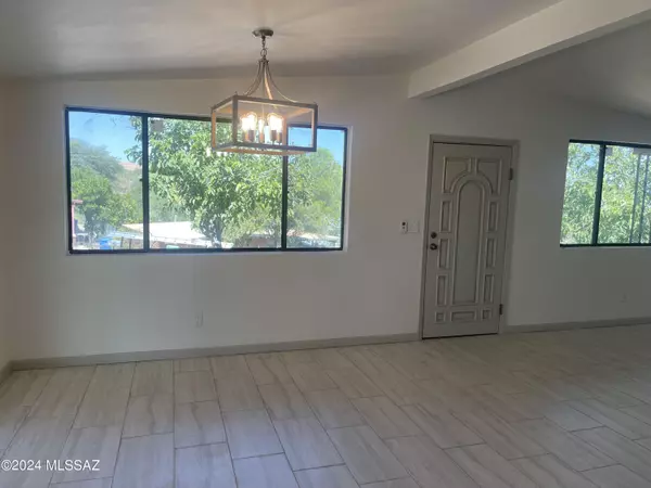 Nogales, AZ 85621,934 N Smith Drive