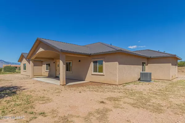 Benson, AZ 85602,3258 W Thunder Pass Road