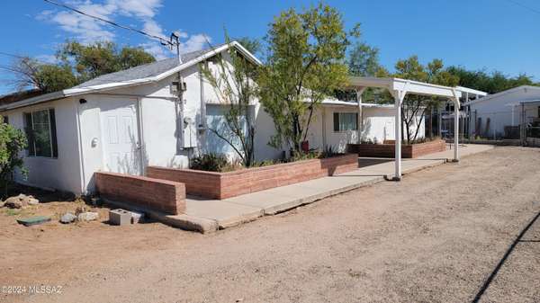 2726 N Estrella Avenue, Tucson, AZ 85705