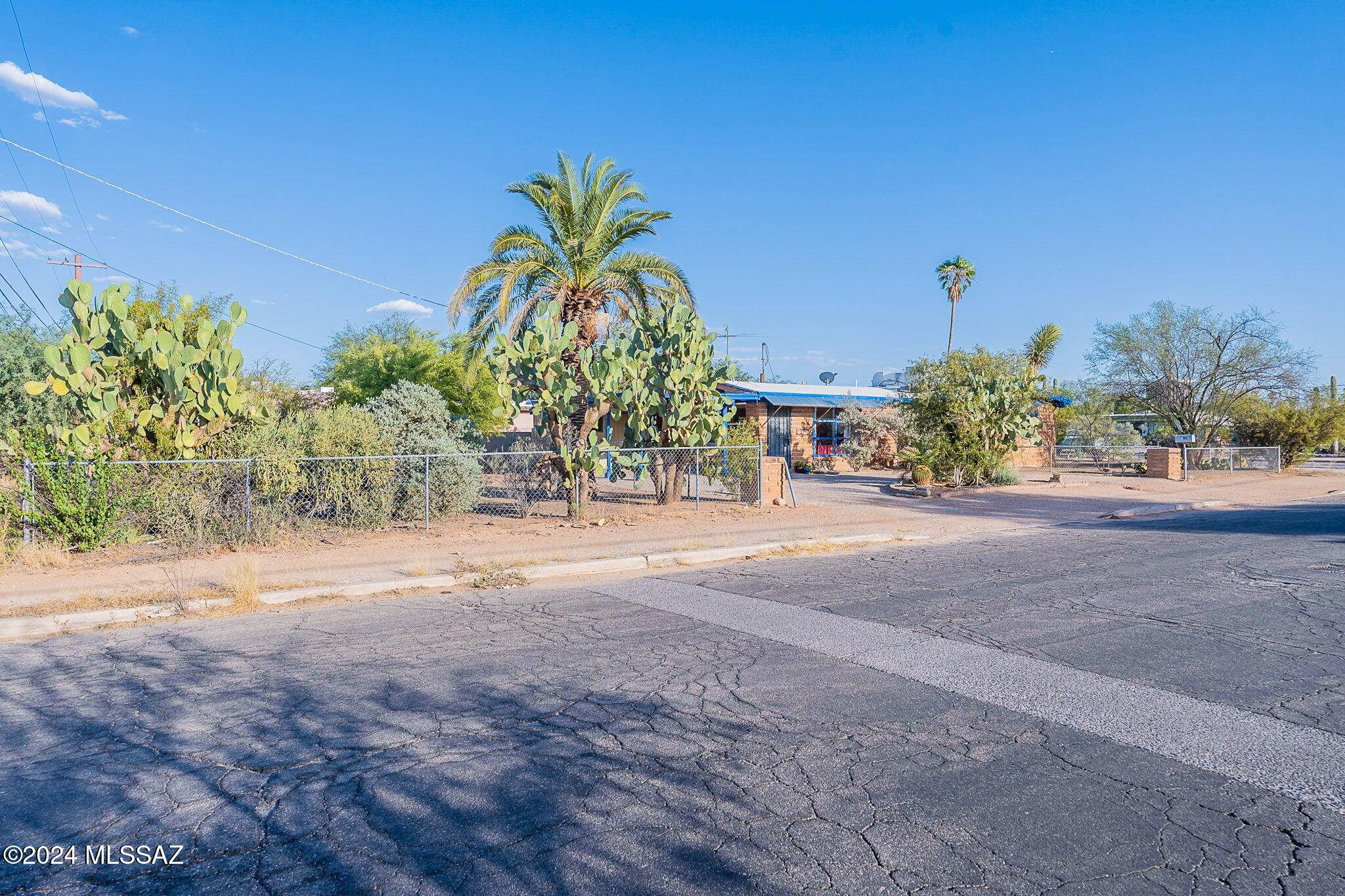 Tucson, AZ 85711,806 N Arcadia Avenue