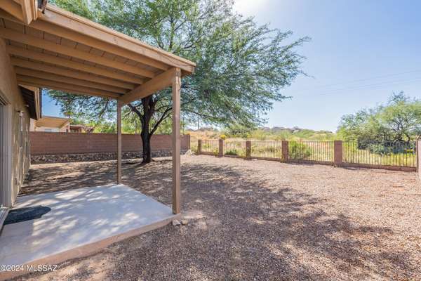 1020 S Limestone Street, Benson, AZ 85602