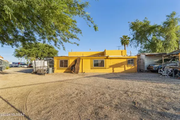 3601 N Flowing Wells Road, Tucson, AZ 85705