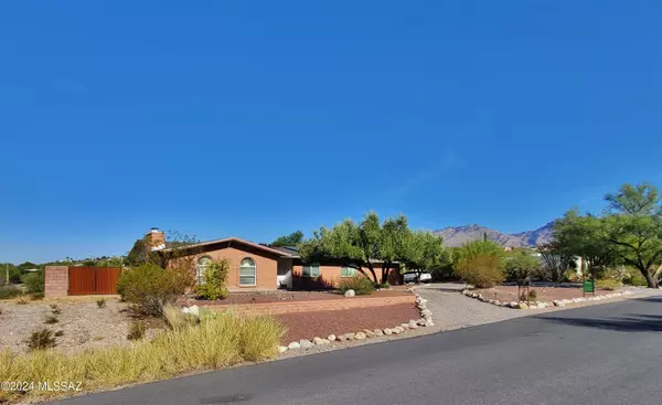 3651 N Four Winds Drive, Tucson, AZ 85750