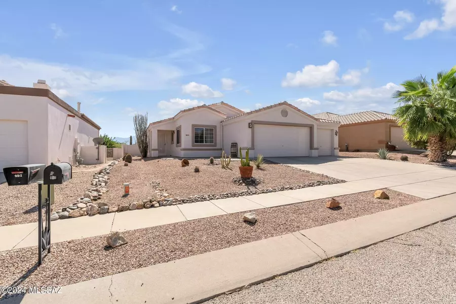 461 W Rio Flojo, Green Valley, AZ 85614