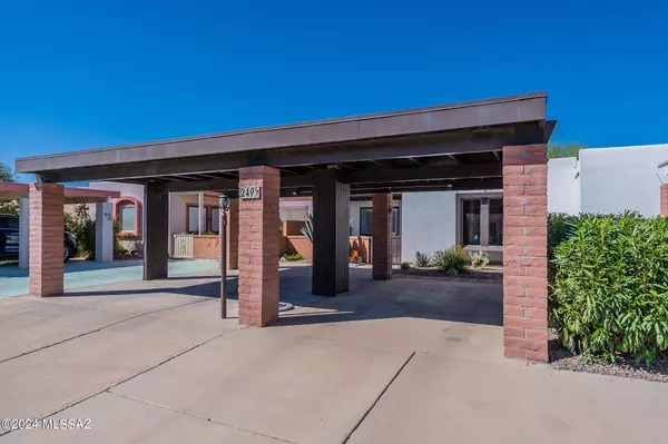 249 N Paseo De Los Conquistadores, Green Valley, AZ 85614