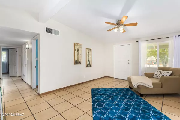 Tucson, AZ 85745,513 N San Jose Avenue