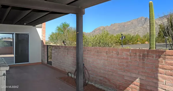 Tucson, AZ 85718,5460 N Arroyo Grande Circle