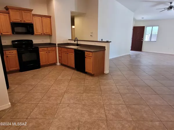 Tucson, AZ 85756,9052 S Silkwood Lane