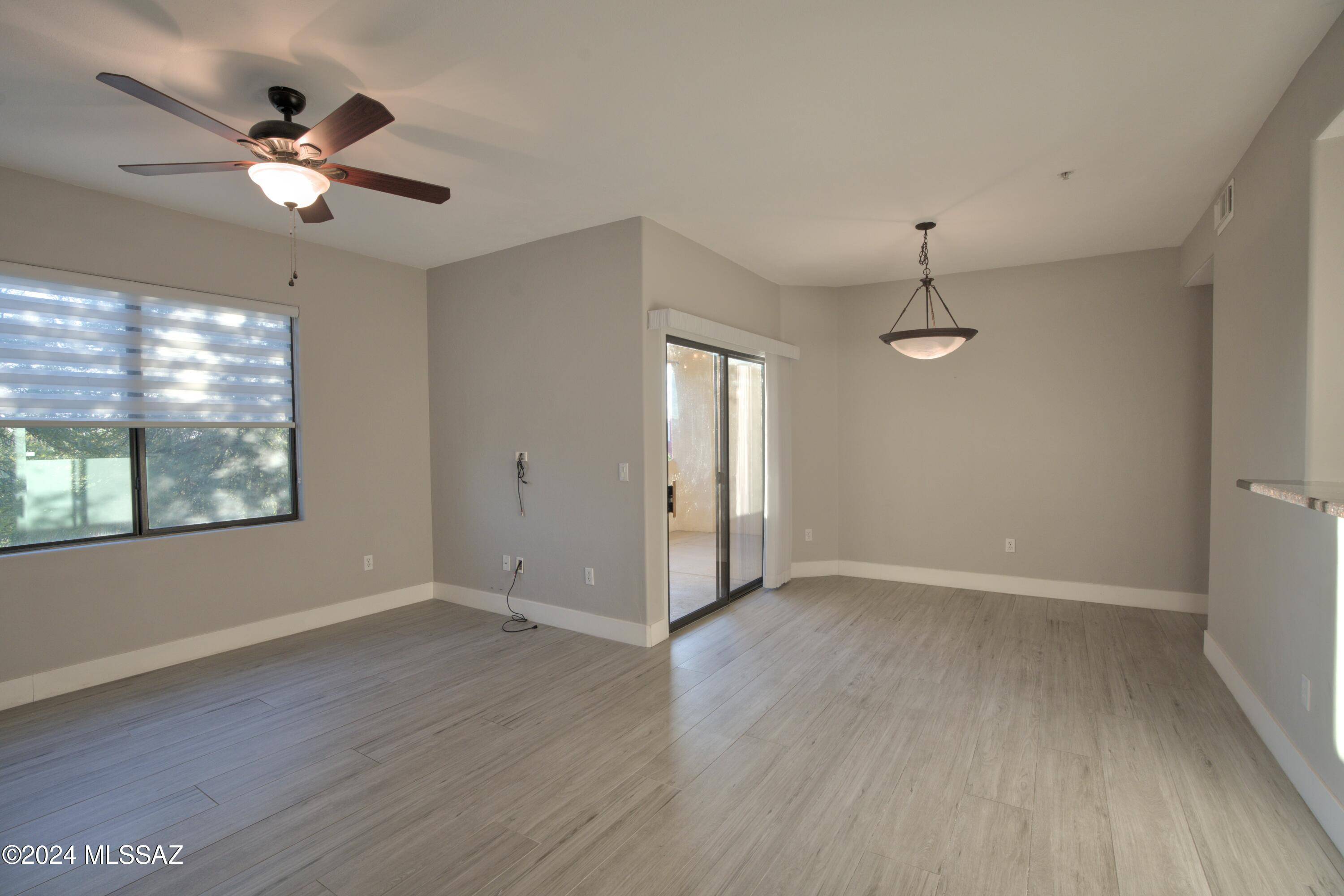 Tucson, AZ 85718,2550 E River Road #7302