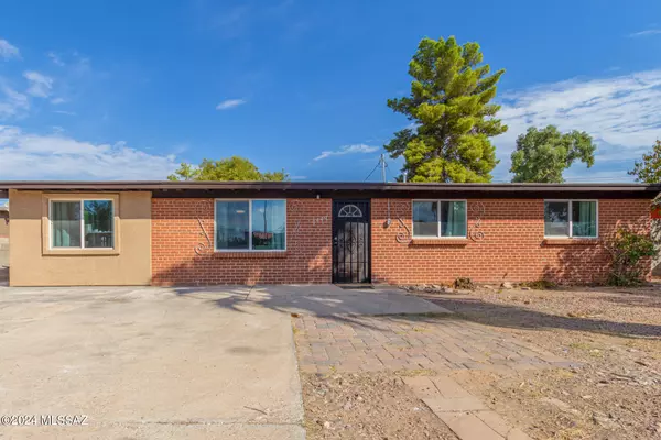 4449 E 28th Street, Tucson, AZ 85711