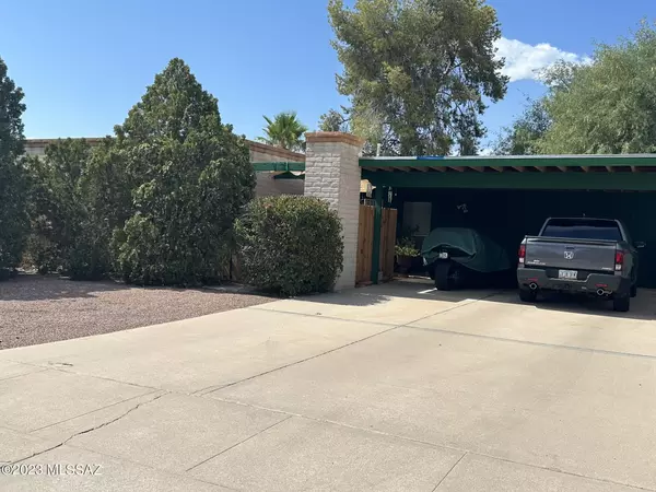 9151 E 8Th Street, Tucson, AZ 85710