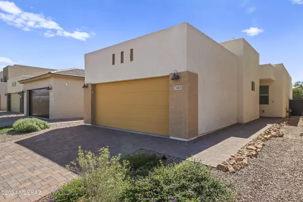 7403 W Barrel Racer Road,  Marana,  AZ 85743